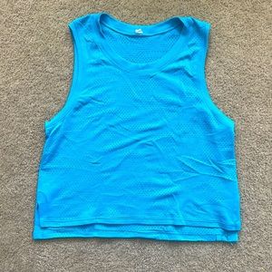 Lululemon train to be tank